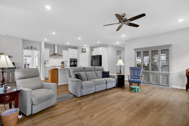 1387 Locals Street, Summerville, SC 29485
