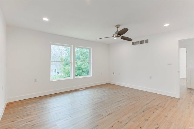 4024 Addison Street, South Bend, IN 46614