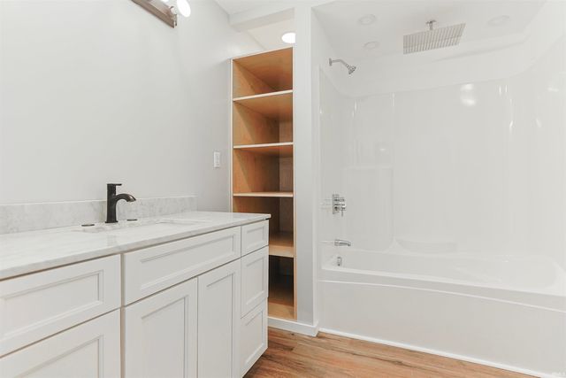 4024 Addison Street, South Bend, IN 46614