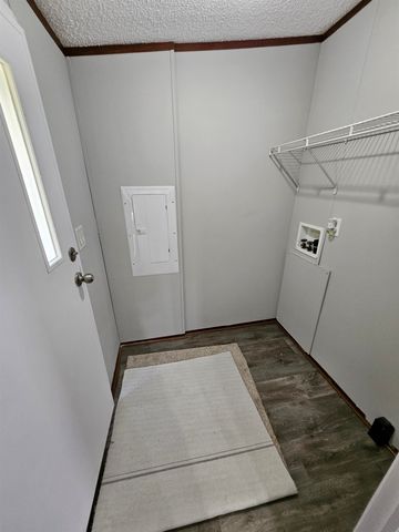 606 Cow Creek Road, Hurricane, WV 25526