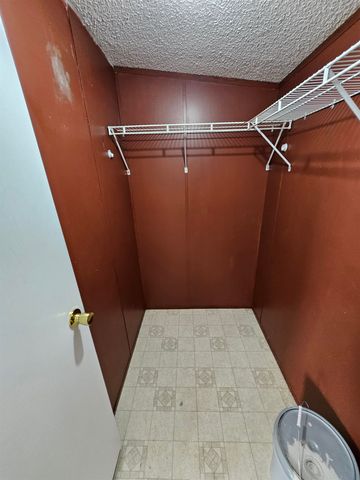 606 Cow Creek Road, Hurricane, WV 25526