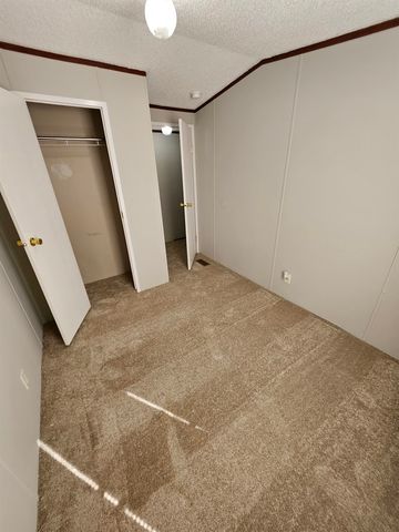 606 Cow Creek Road, Hurricane, WV 25526