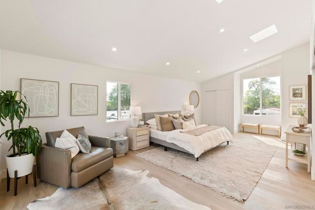 4543 Moraga Ave, San Diego, CA 92117