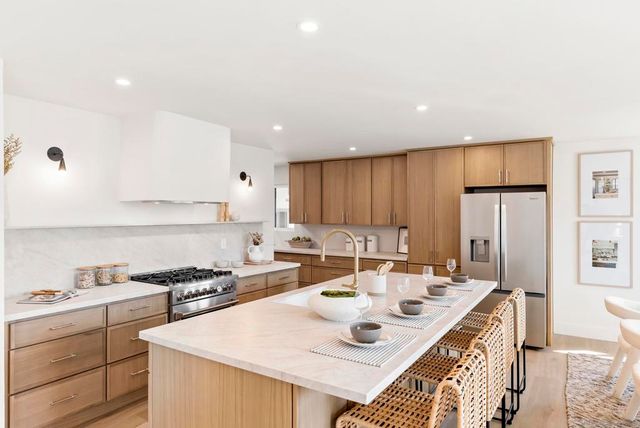 4543 Moraga Ave, San Diego, CA 92117