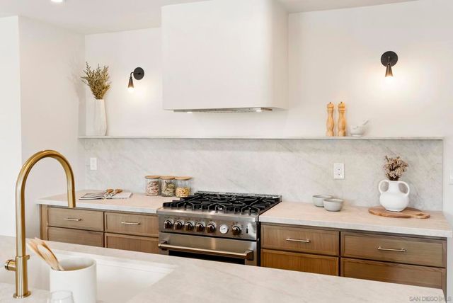 4543 Moraga Ave, San Diego, CA 92117