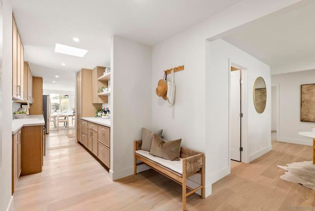 4543 Moraga Ave, San Diego, CA 92117