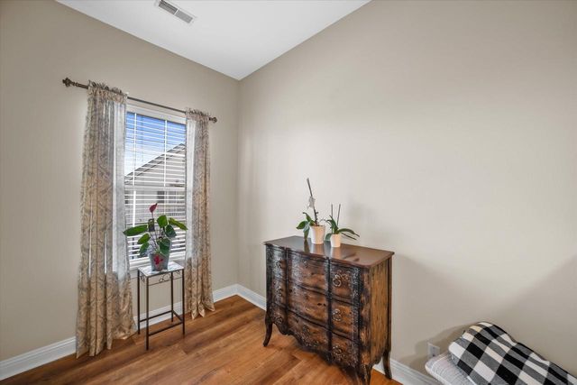 8526 S Bedford WAY, Oak Creek, WI 53154