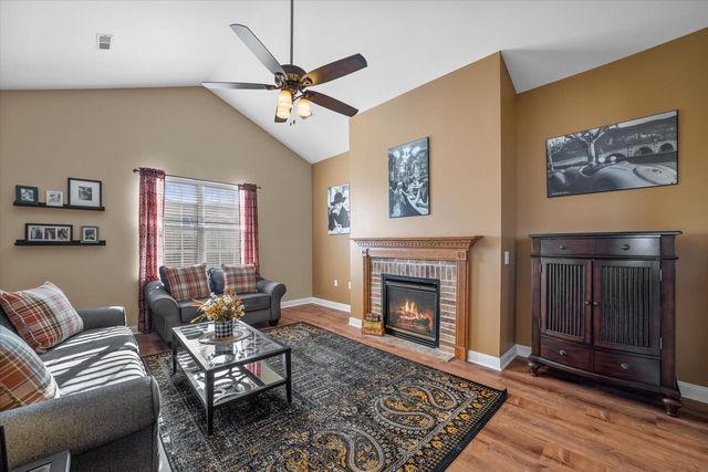 8526 S Bedford WAY, Oak Creek, WI 53154