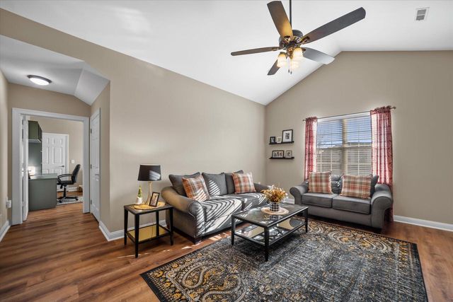 8526 S Bedford WAY, Oak Creek, WI 53154