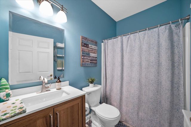 8526 S Bedford WAY, Oak Creek, WI 53154