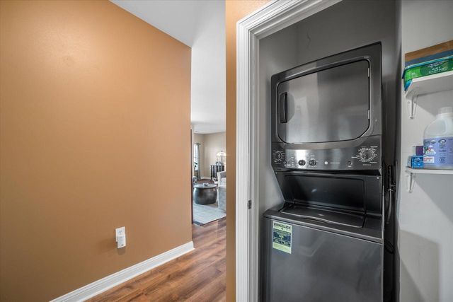 8526 S Bedford WAY, Oak Creek, WI 53154