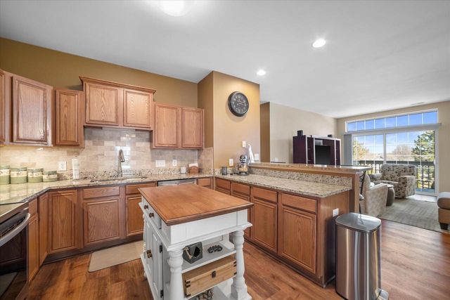 8526 S Bedford WAY, Oak Creek, WI 53154