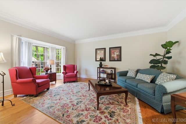 1005 Stonehedge Road, St. Charles, IL 60174