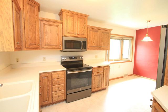 2345 N 103rd STREET, Wauwatosa, WI 53226