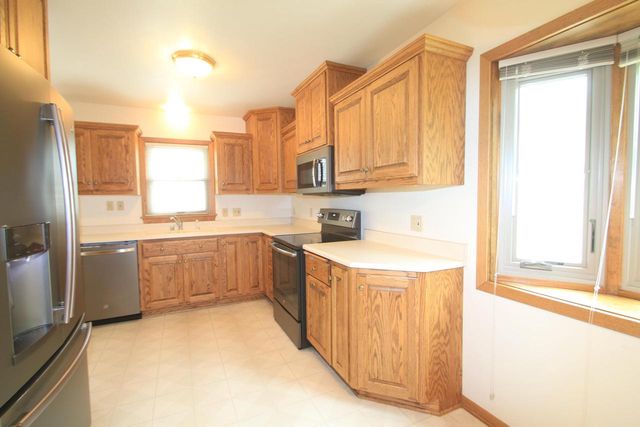 2345 N 103rd STREET, Wauwatosa, WI 53226