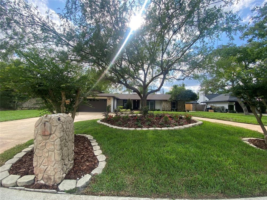 Image 1 of property listing at 4940 CASPIAN COURT, Orlando, FL 32819