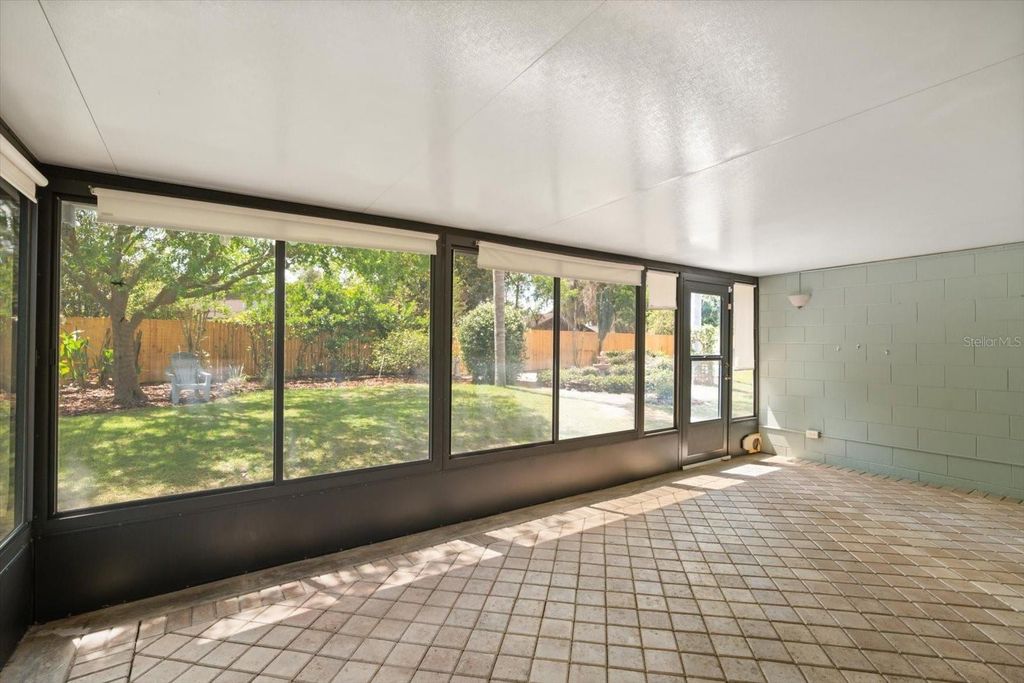 Image 25 of property listing at 4940 CASPIAN COURT, Orlando, FL 32819