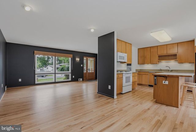 13812 VISTA DR, Rockville, MD 20853