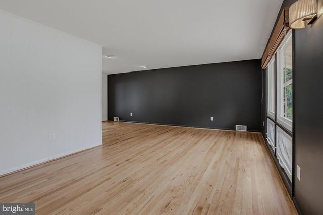 13812 VISTA DR, Rockville, MD 20853