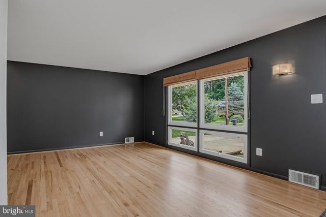 13812 VISTA DR, Rockville, MD 20853