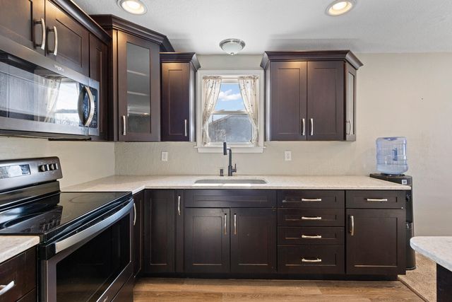 125 Edgewater Drive, Michigan Center, MI 49254