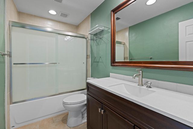 125 Edgewater Drive, Michigan Center, MI 49254