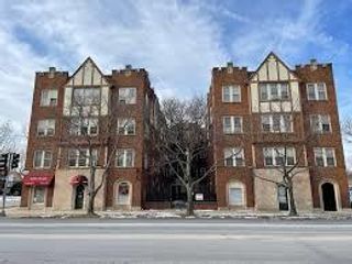 3148 Harlem Avenue 2G, Riverside, IL 60546