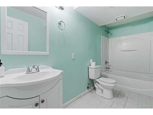 5803 Zinfandel St, Greeley, CO 80634