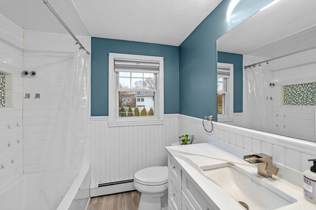 7 Gables Cir, Salem, MA 01970