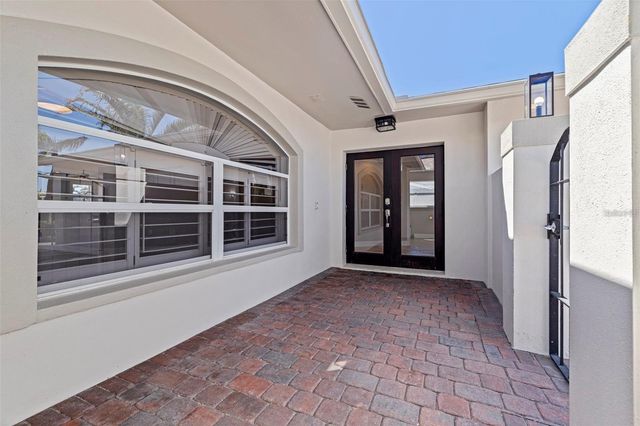 11225 4TH STREET E, Treasure Island, FL 33706