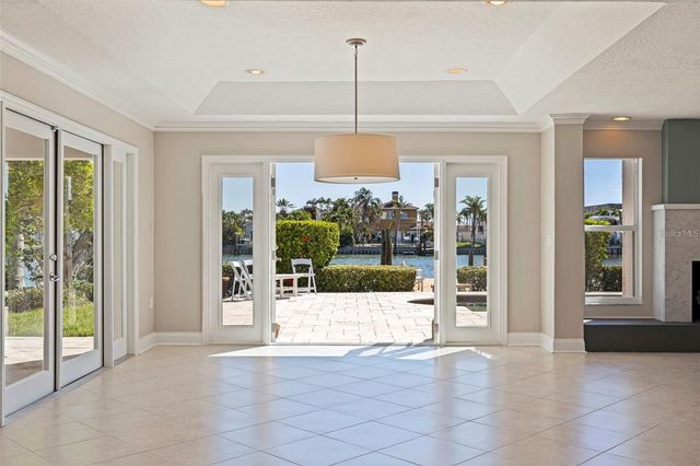 11225 4TH STREET E, Treasure Island, FL 33706
