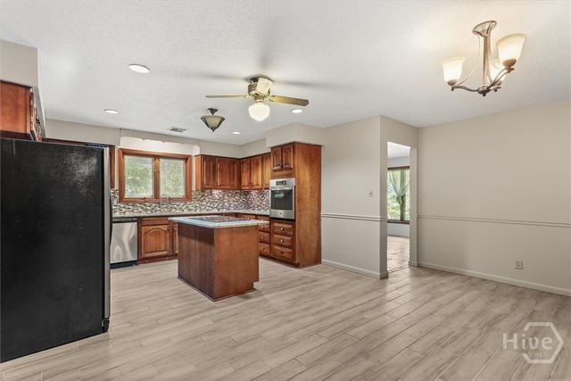 111 Stonewall Drive, Savannah, GA 31419