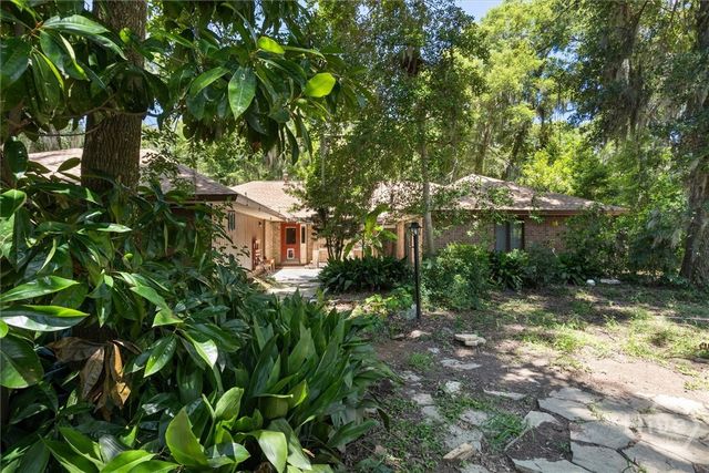 111 Stonewall Drive, Savannah, GA 31419