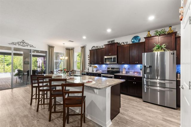 12421 EASTPOINTE DRIVE, Dade City, FL 33525