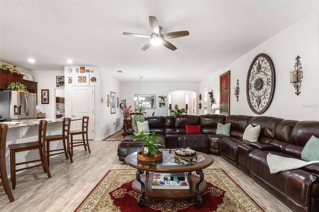12421 EASTPOINTE DRIVE, Dade City, FL 33525