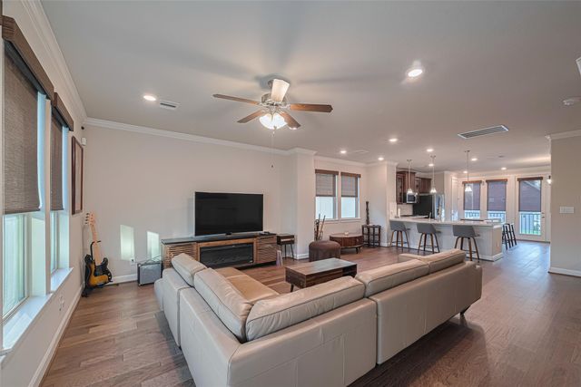 11922 Briarwood Hill Way, Houston, TX 77051