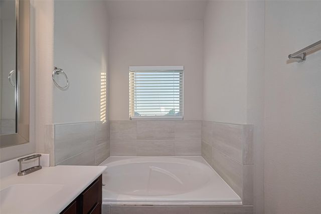 11922 Briarwood Hill Way, Houston, TX 77051