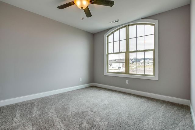 6804 Kew Gdn, Smyrna, TN 37167