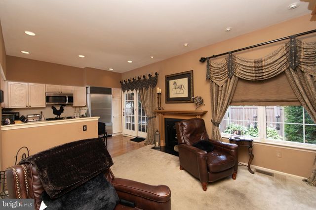 58 BUCKINGHAM PL, Cherry Hill, NJ 08003
