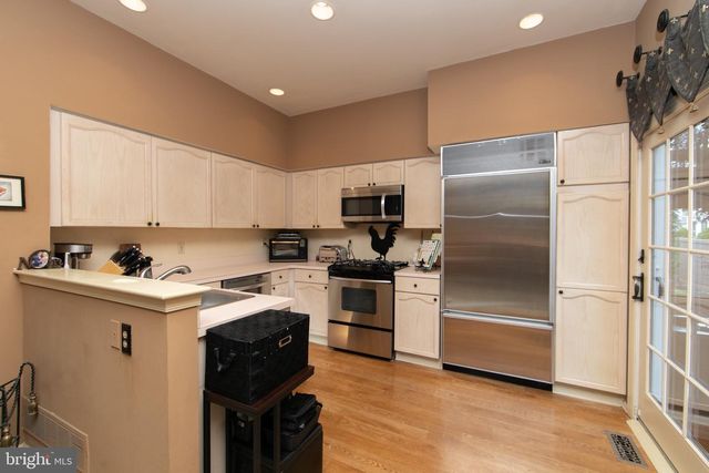 58 BUCKINGHAM PL, Cherry Hill, NJ 08003