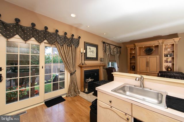 58 BUCKINGHAM PL, Cherry Hill, NJ 08003