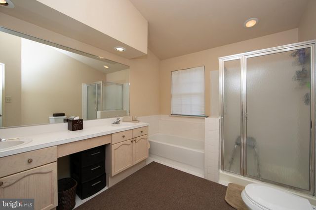 58 BUCKINGHAM PL, Cherry Hill, NJ 08003