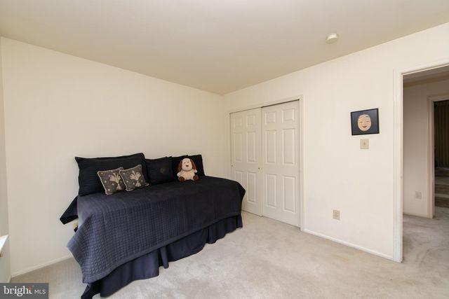 58 BUCKINGHAM PL, Cherry Hill, NJ 08003