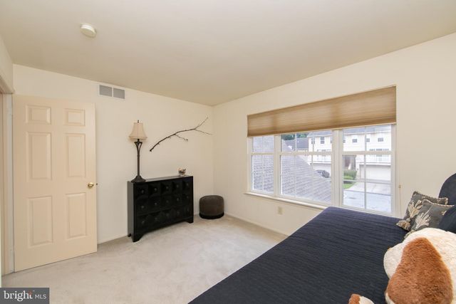 58 BUCKINGHAM PL, Cherry Hill, NJ 08003