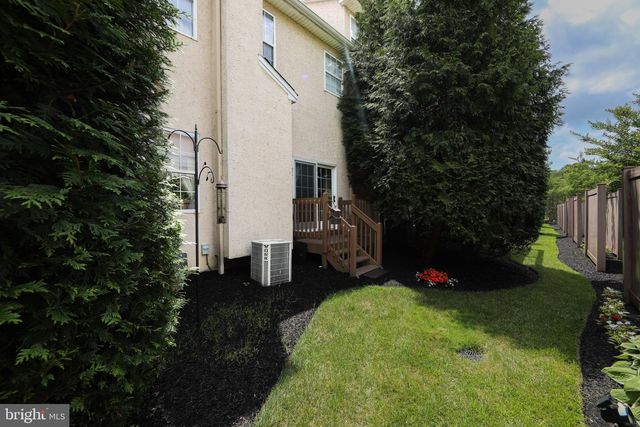 58 BUCKINGHAM PL, Cherry Hill, NJ 08003