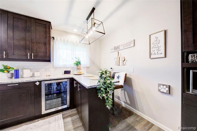 5367 Cambourne Place, West Bloomfield, MI 48322