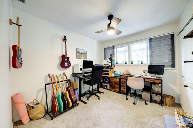 5367 Cambourne Place, West Bloomfield, MI 48322