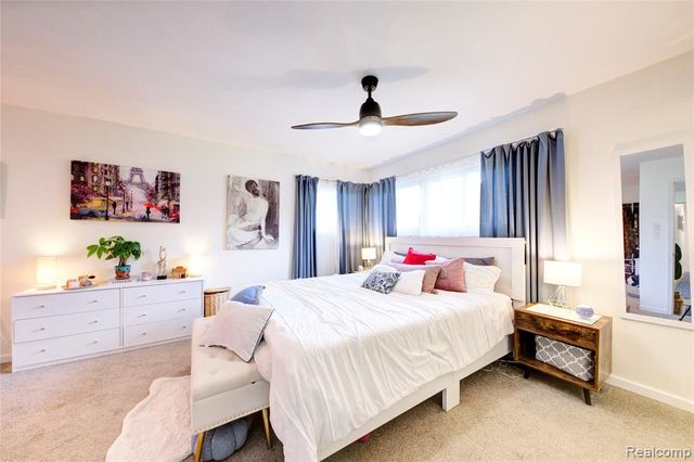 5367 Cambourne Place, West Bloomfield, MI 48322