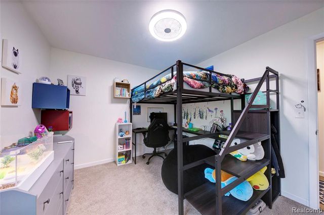 5367 Cambourne Place, West Bloomfield, MI 48322