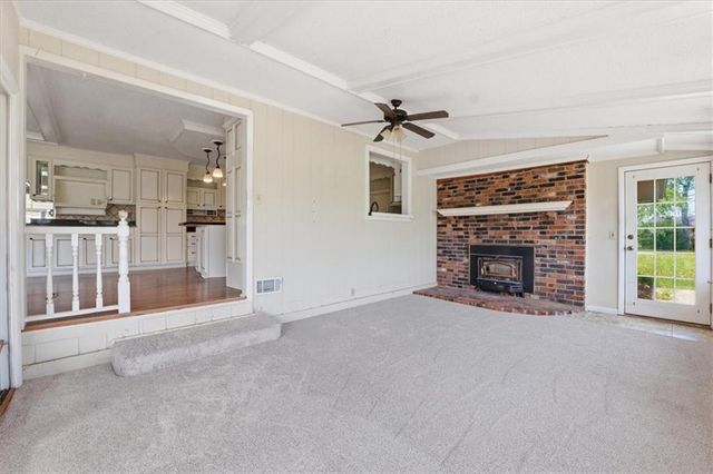 21503 S State Route Y Highway, Belton, MO 64012